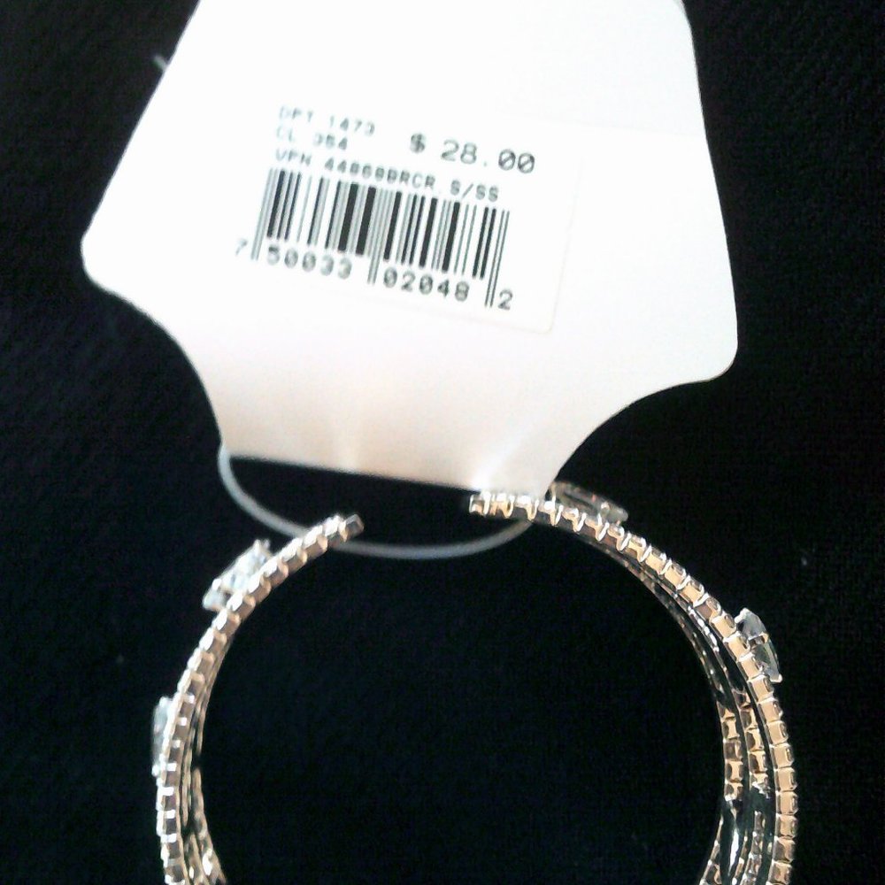 NWT Rhinestone Bracelet - Picture 3 of 3